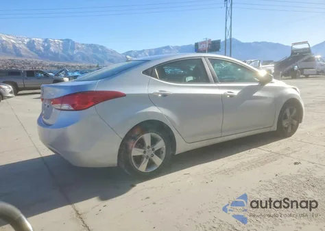 2013 Hyundai Elantra Gls z USA, uszkodzony, nr VIN 5NPDH4AE9DH301435